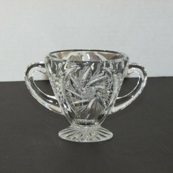 Vintage Crystal Sugar Bowl with Handles Pinwheel Pattern - Picture 7 of 9